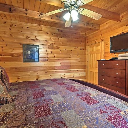 Pigeon Forge Cabin With Hot Tub, Grill And Pool Table! Villa Sevierville Exterior foto